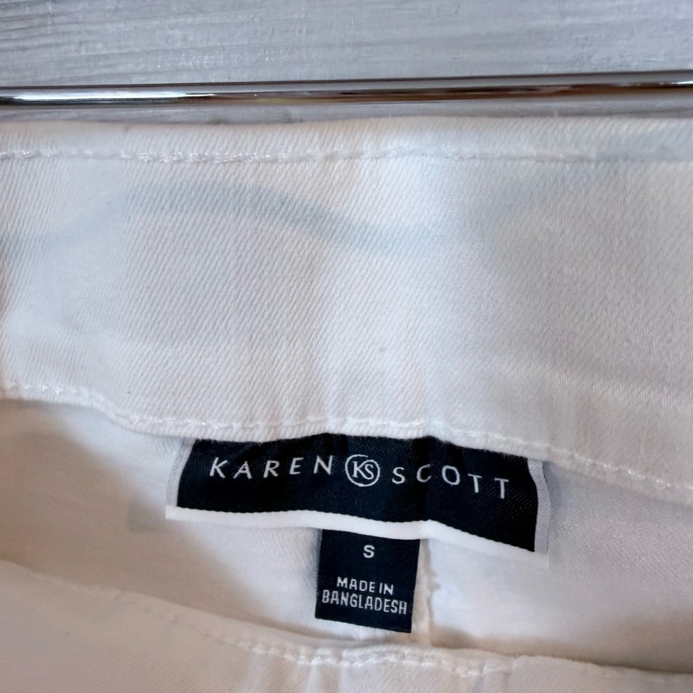 Karen Scott NWT White Woven Pull-On Straight Leg Pants Size Small - Picture 2 of 12